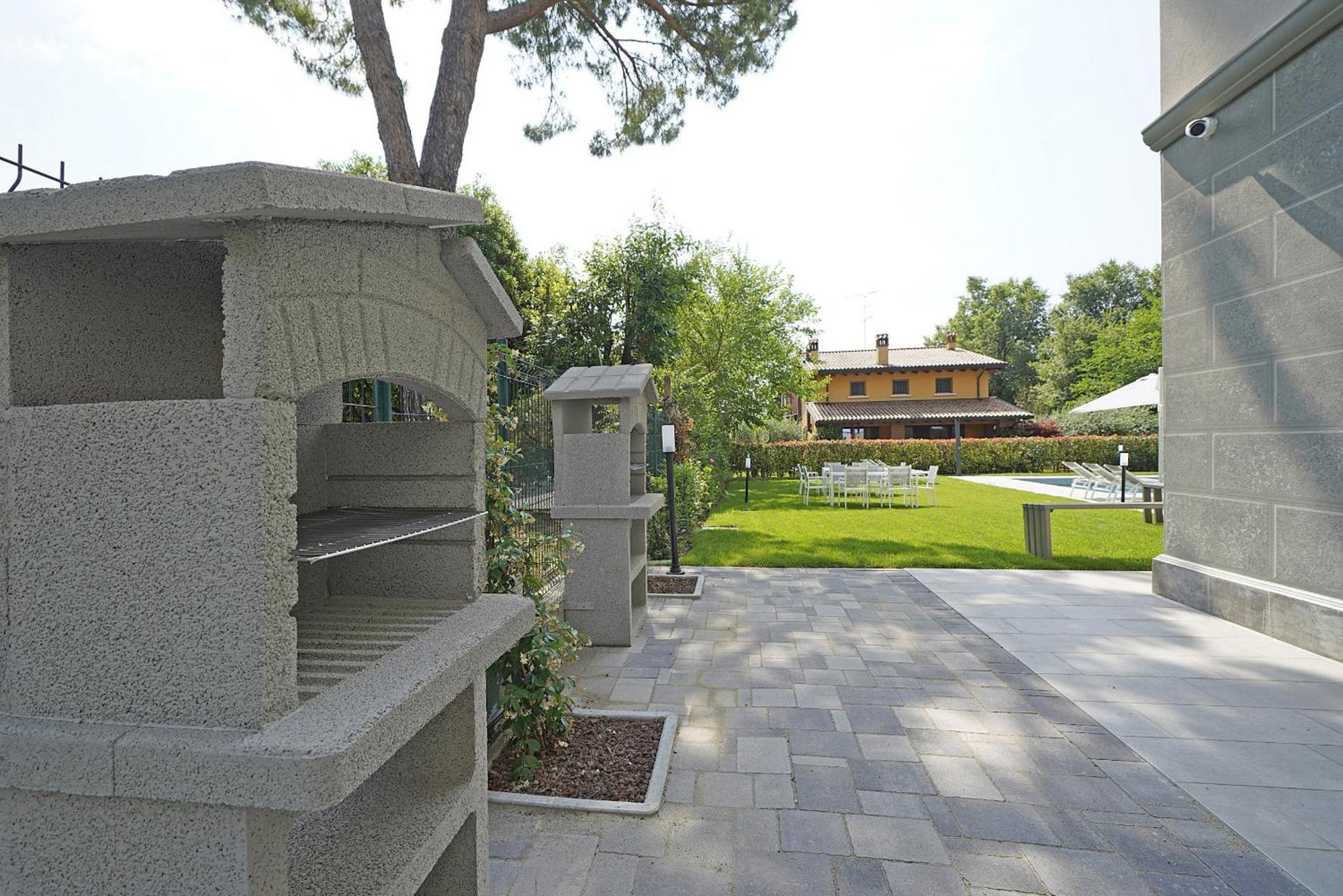 Villa Caterina Apartments By Wonderful Italy Дезенцано-дель-Гарда Екстер'єр фото