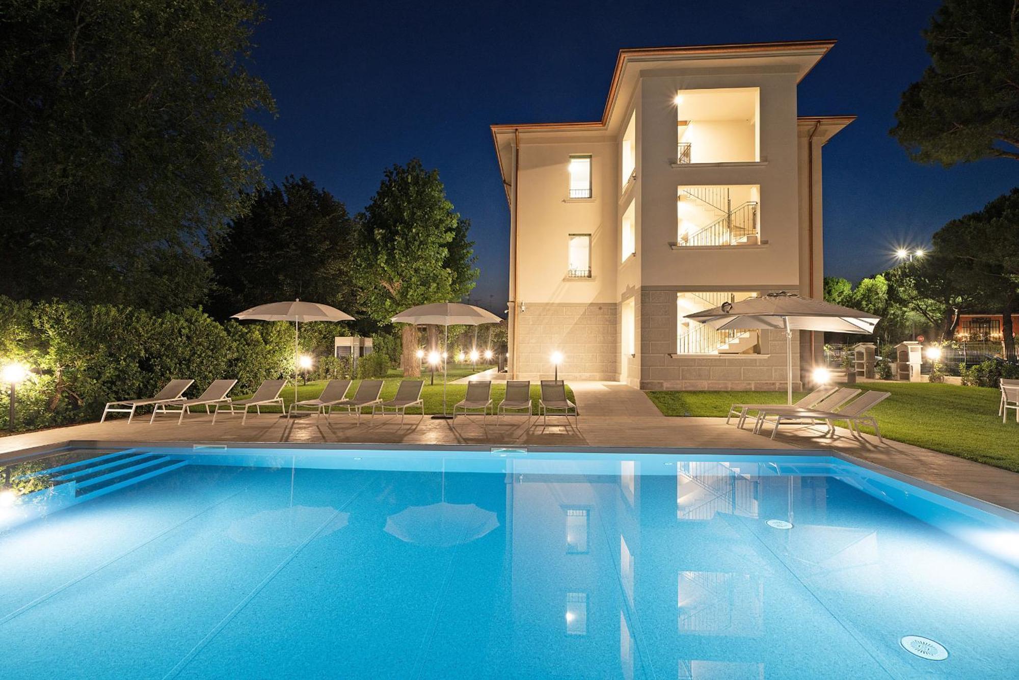 Villa Caterina Apartments By Wonderful Italy Дезенцано-дель-Гарда Екстер'єр фото