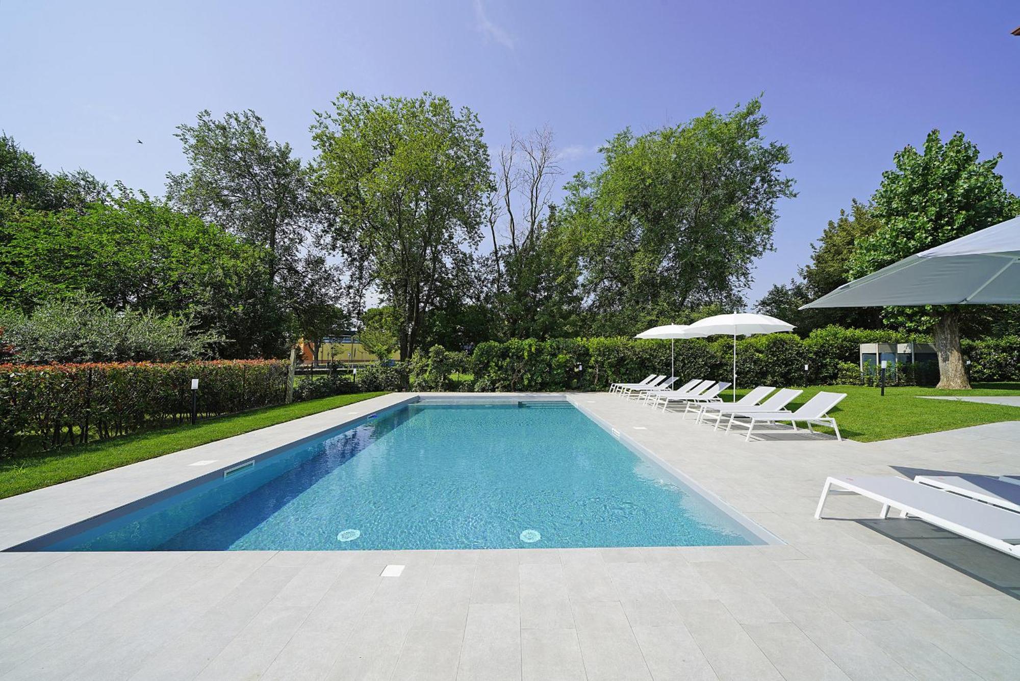 Villa Caterina Apartments By Wonderful Italy Дезенцано-дель-Гарда Екстер'єр фото